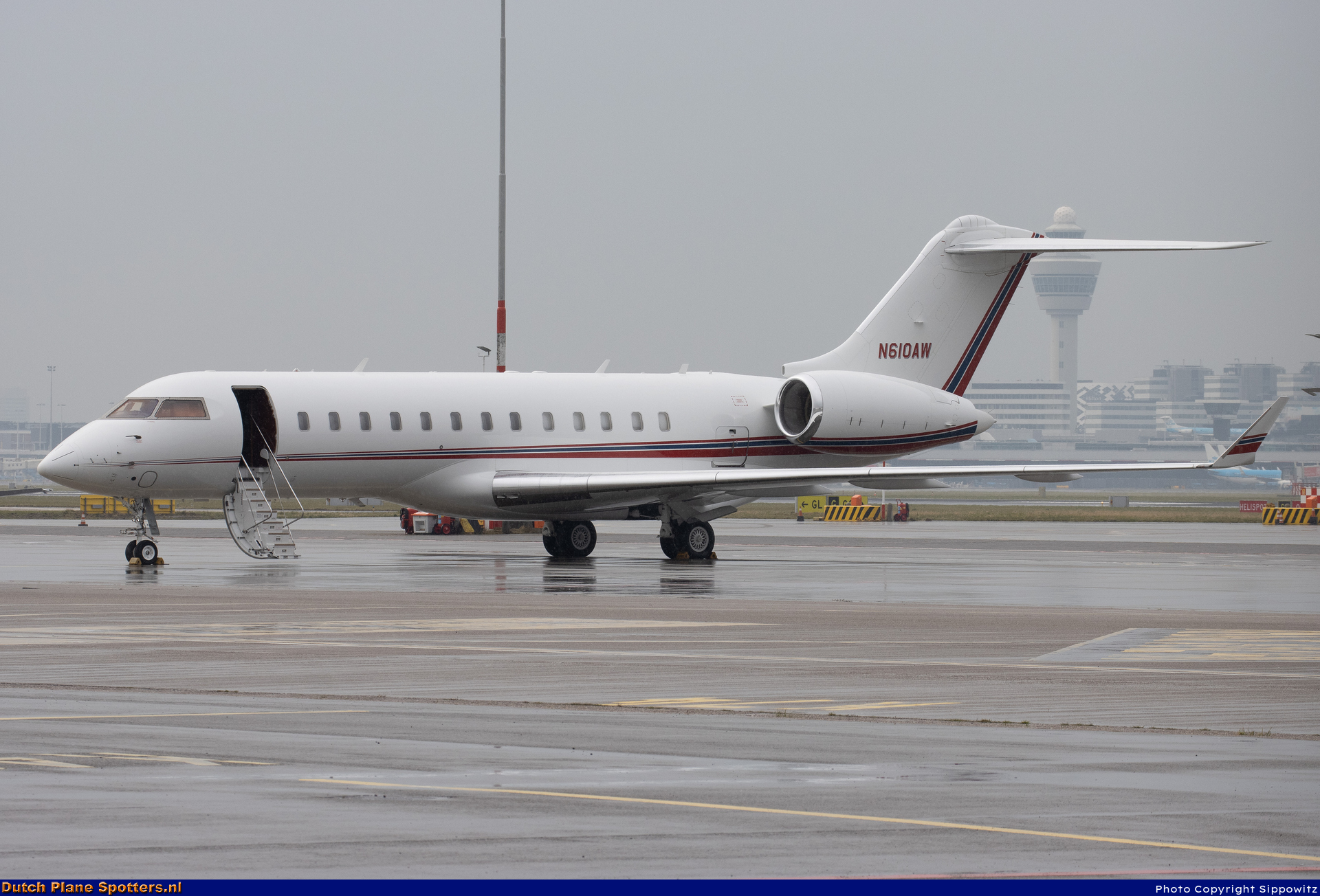 N610AW Bombardier BD-700 Global Express Private by Sippowitz