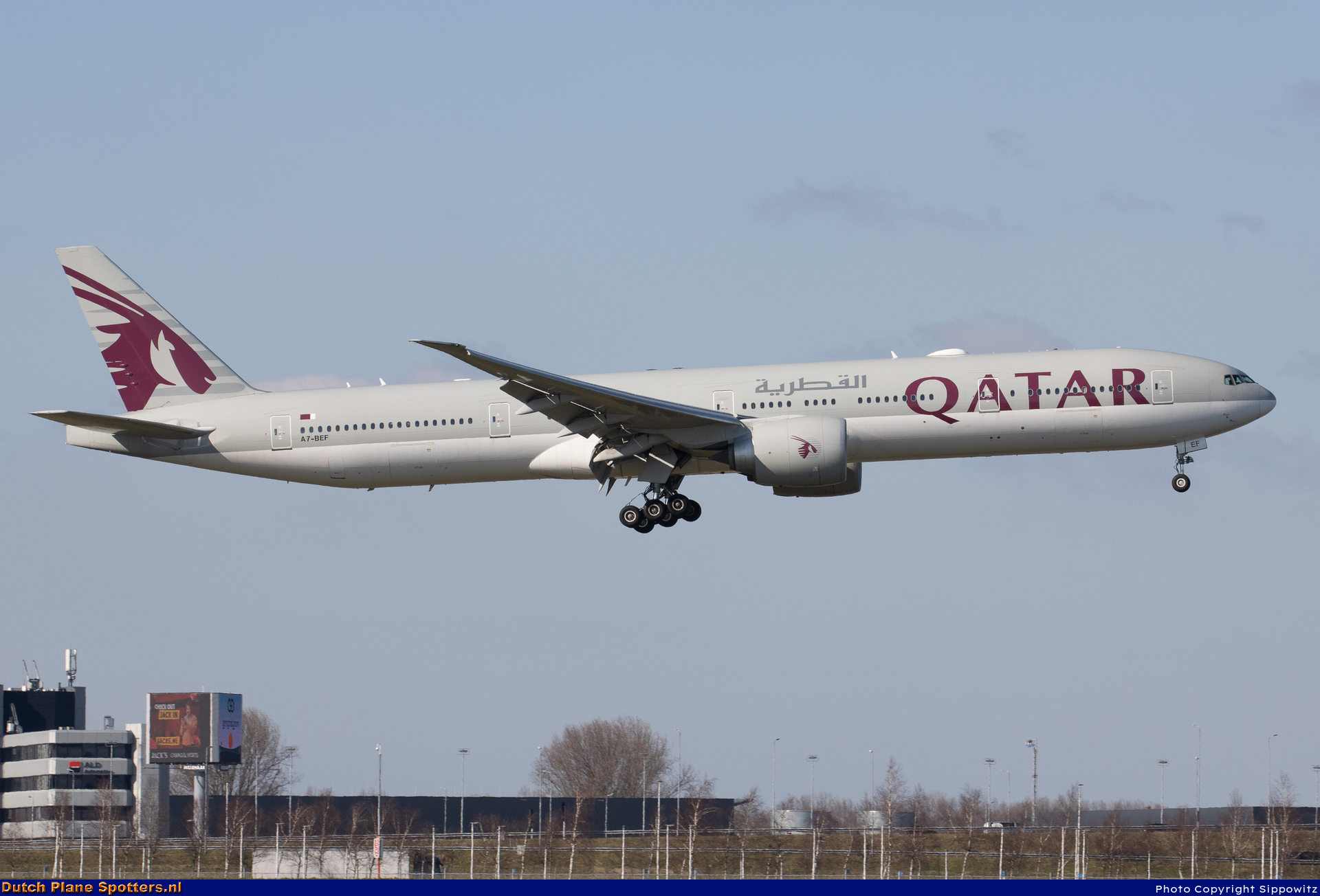 A7-BEF Boeing 777-300 Qatar Airways by Sippowitz
