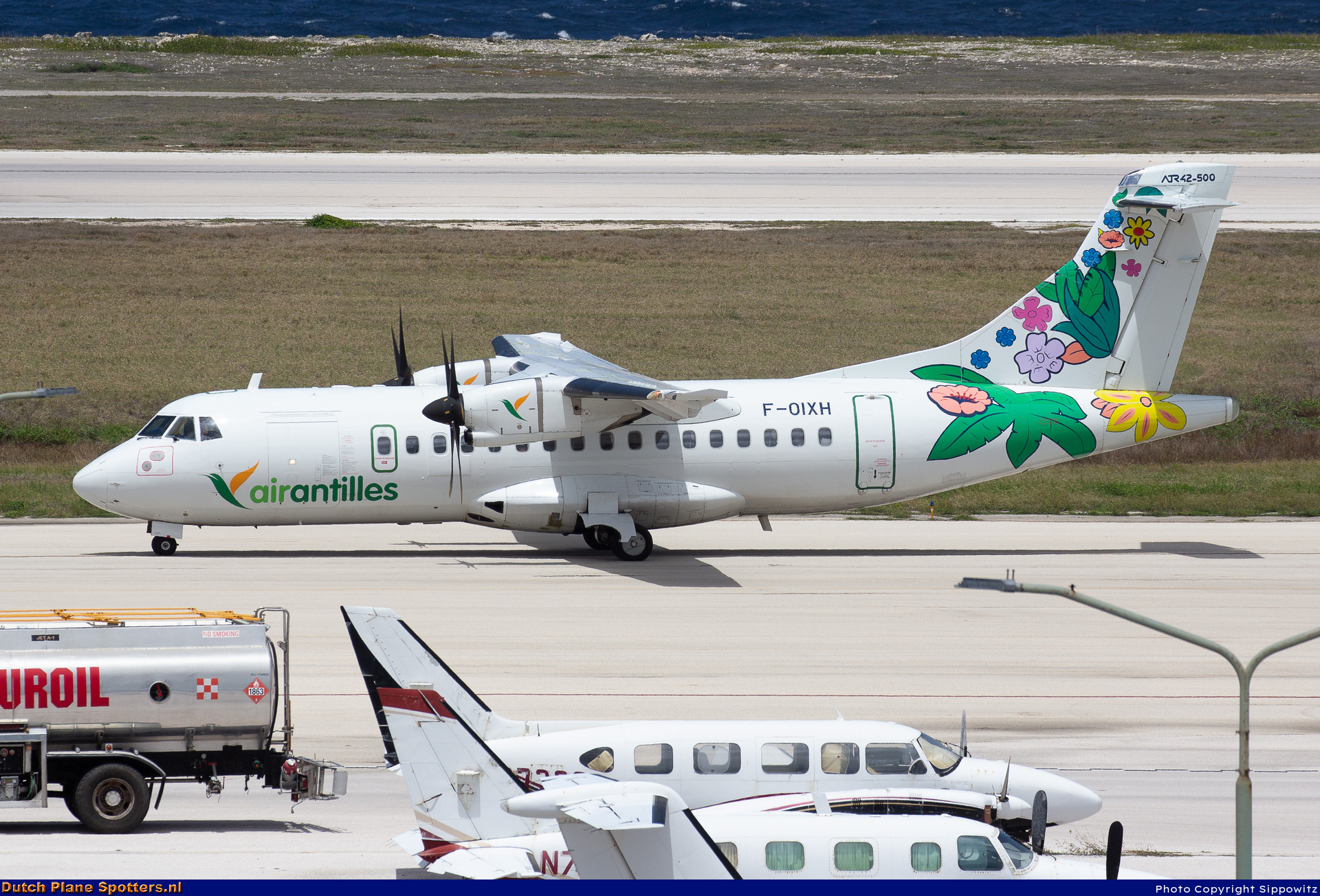 F-OIXH ATR 42-500 Air Antilles Express by Sippowitz