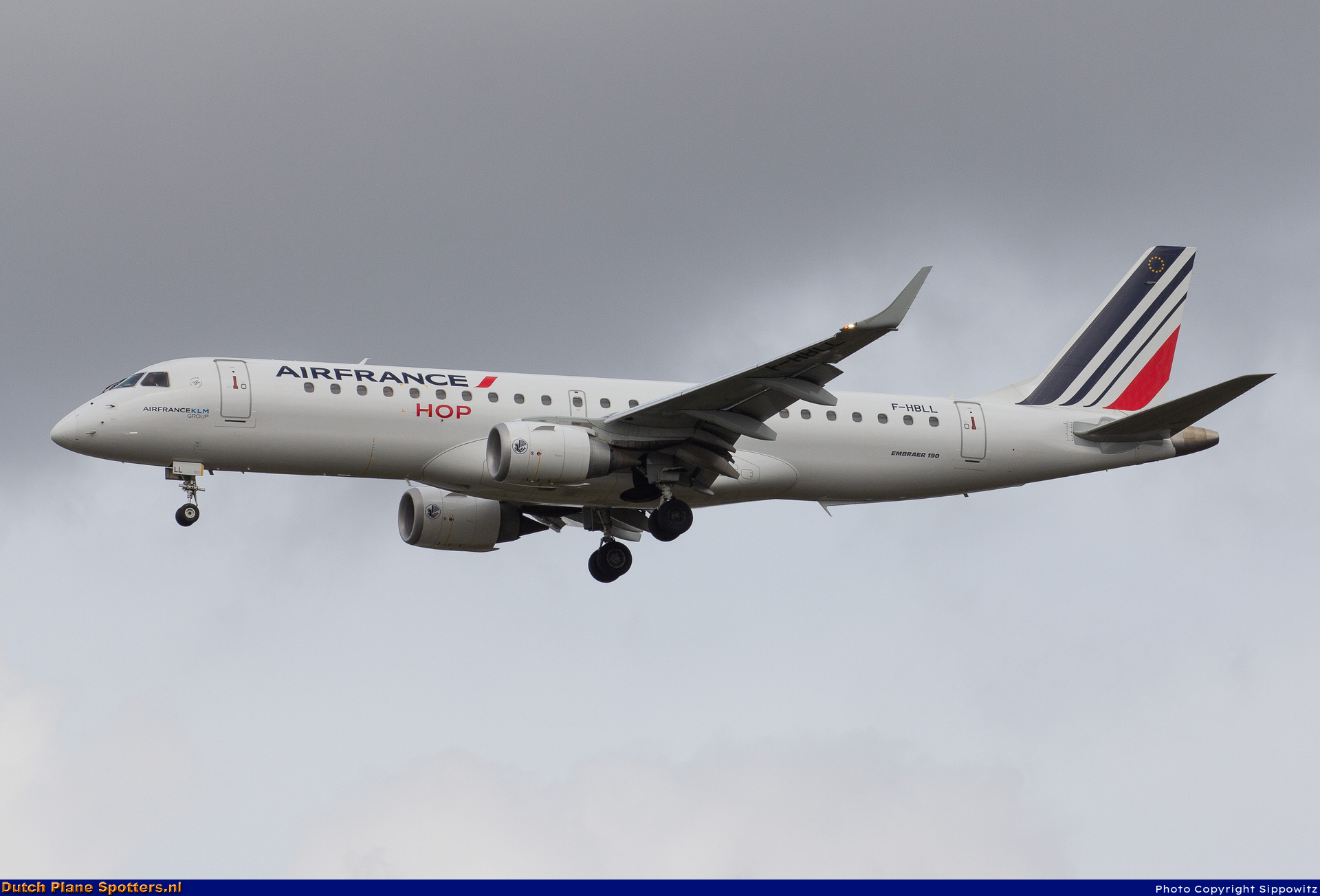 F-HBLL Embraer 190 Hop (Air France) by Sippowitz
