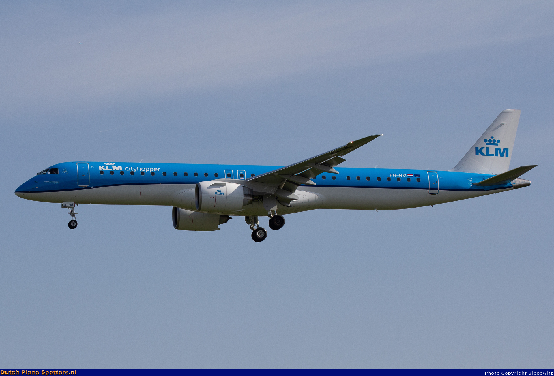 PH-NXI Embraer 195 E2 KLM Cityhopper by Sippowitz