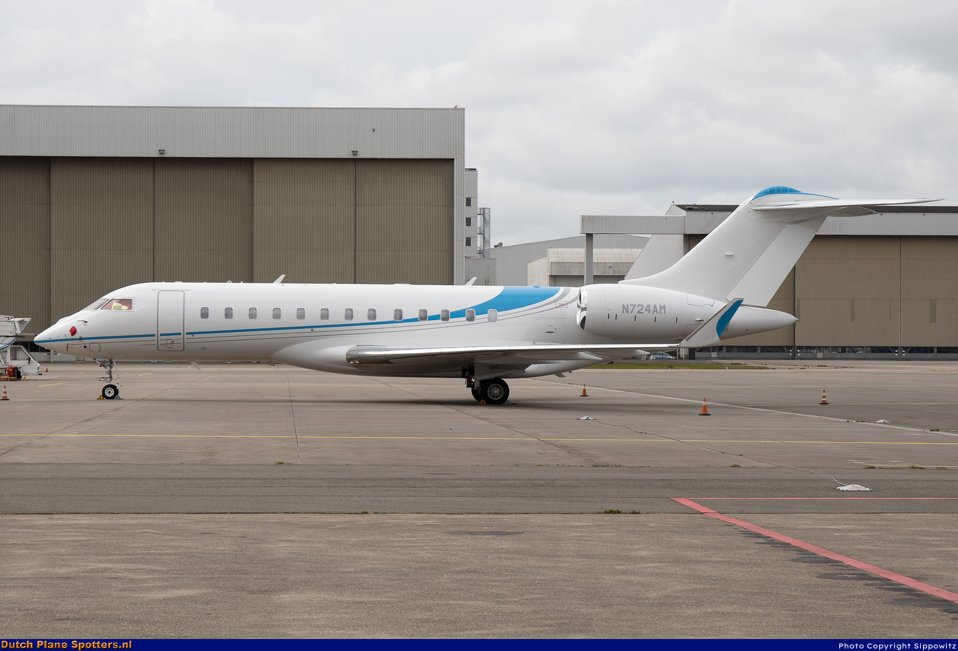 N724AM Bombardier BD-700 Global 6000 Private by Sippowitz