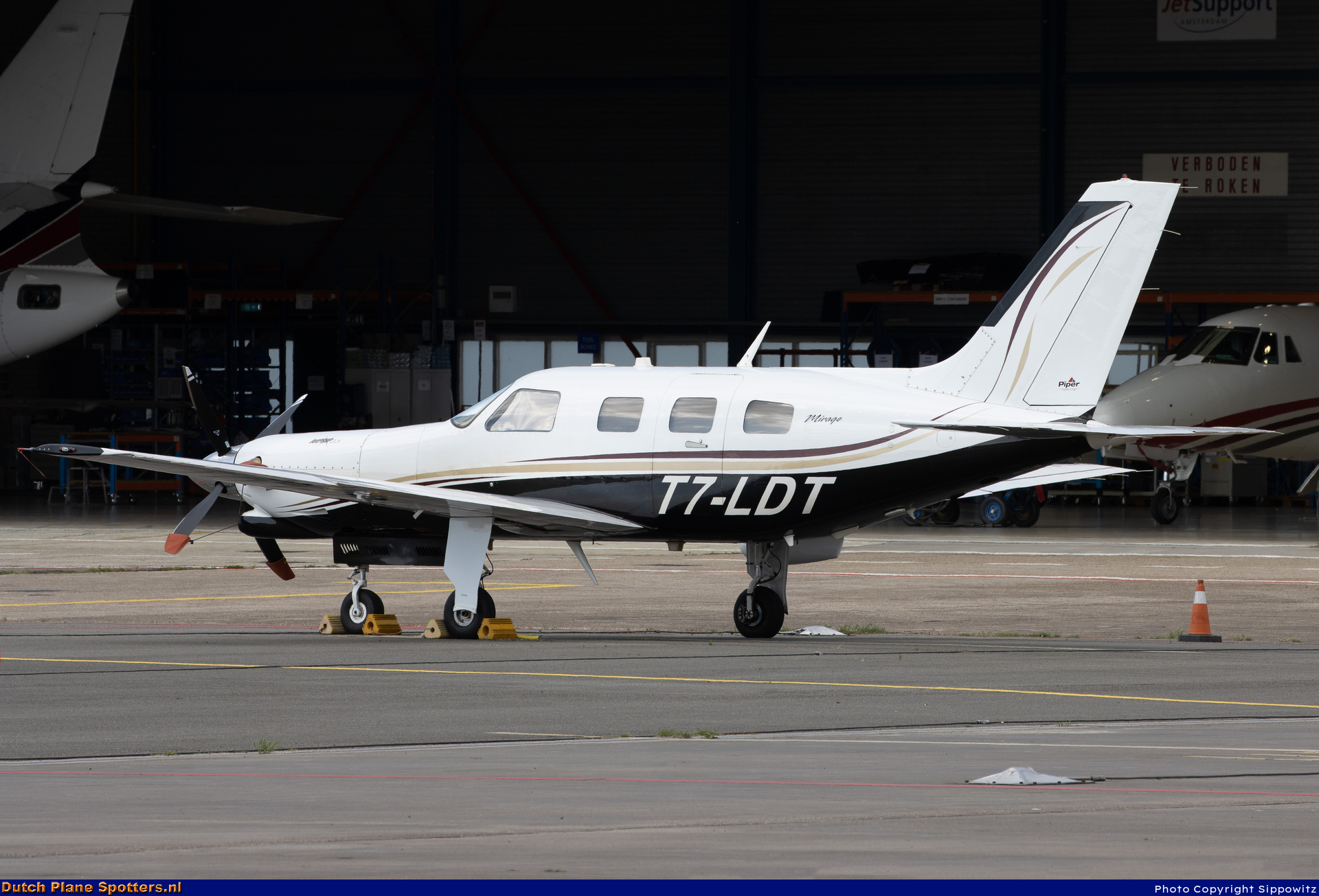 T7-LDT Piper PA-46 Malibu Mirage Private by Sippowitz