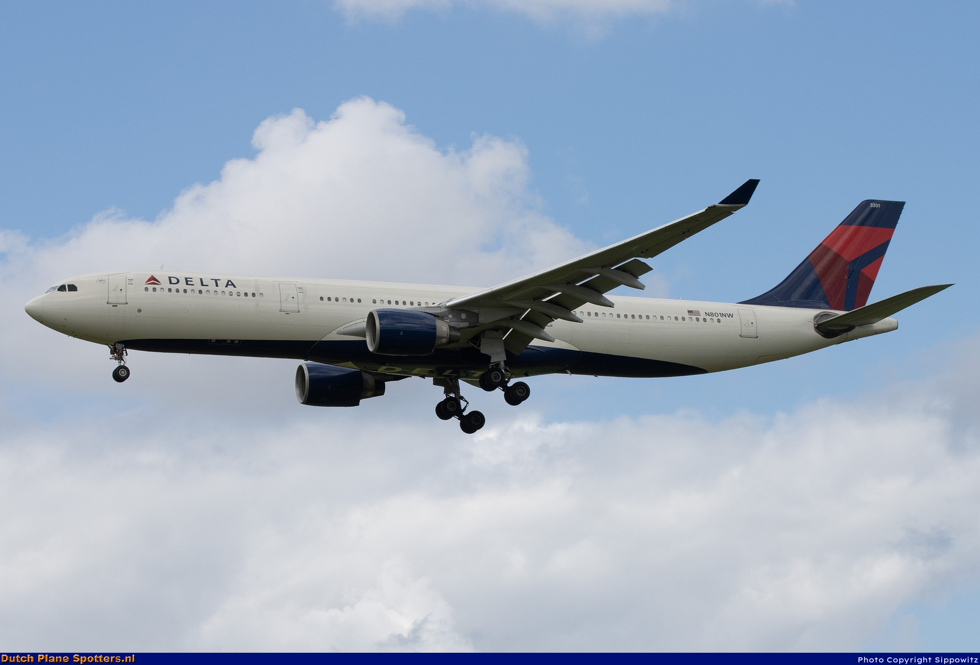 N801NW Airbus A330-300 Delta Airlines by Sippowitz