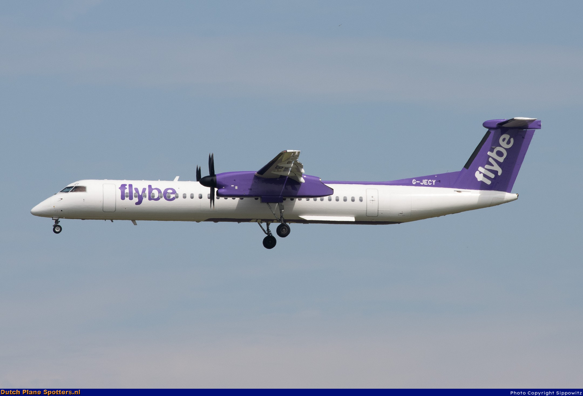 G-JECY Bombardier Dash 8-Q400 Flybe by Sippowitz