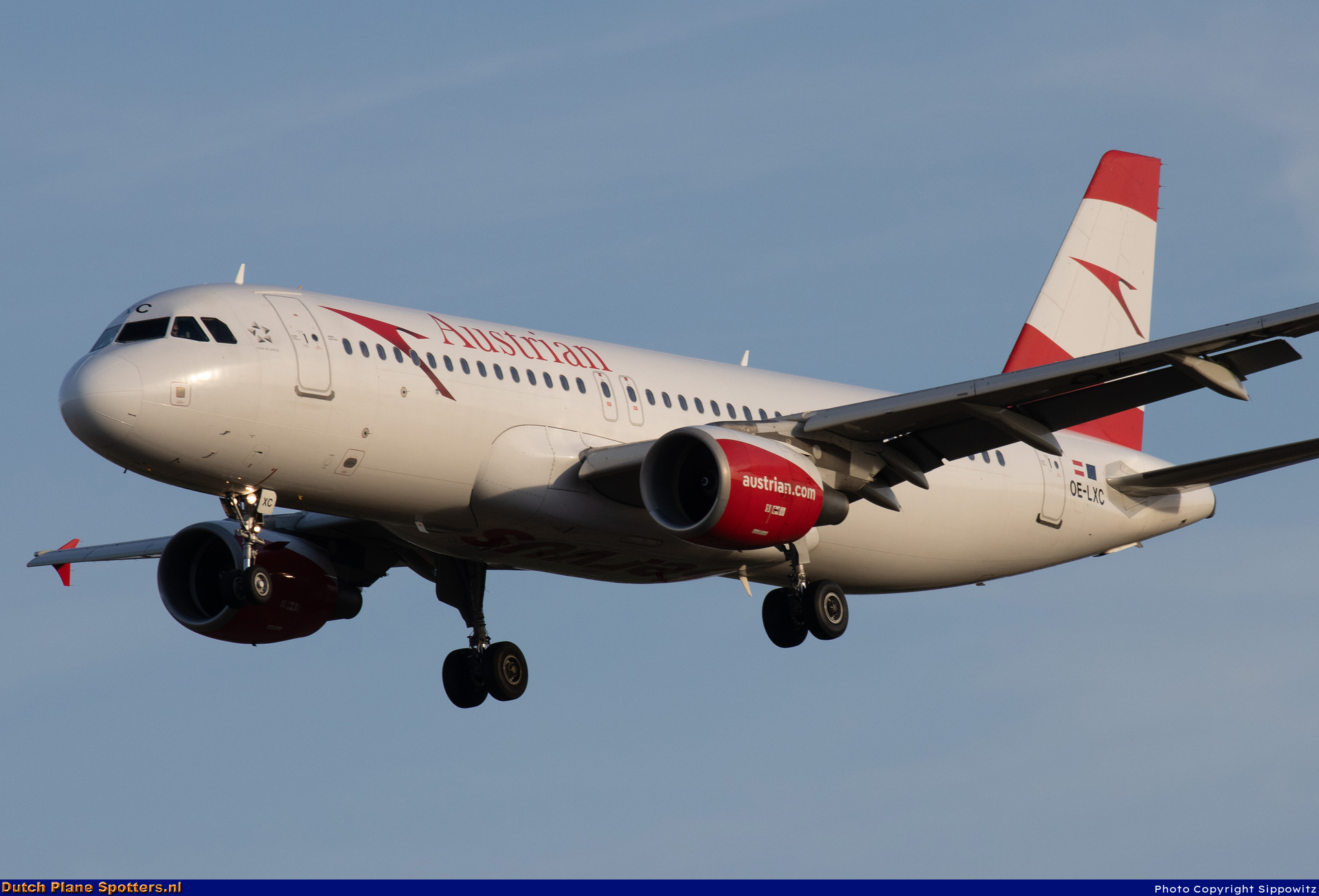 OE-LXC Airbus A320 Austrian Airlines by Sippowitz