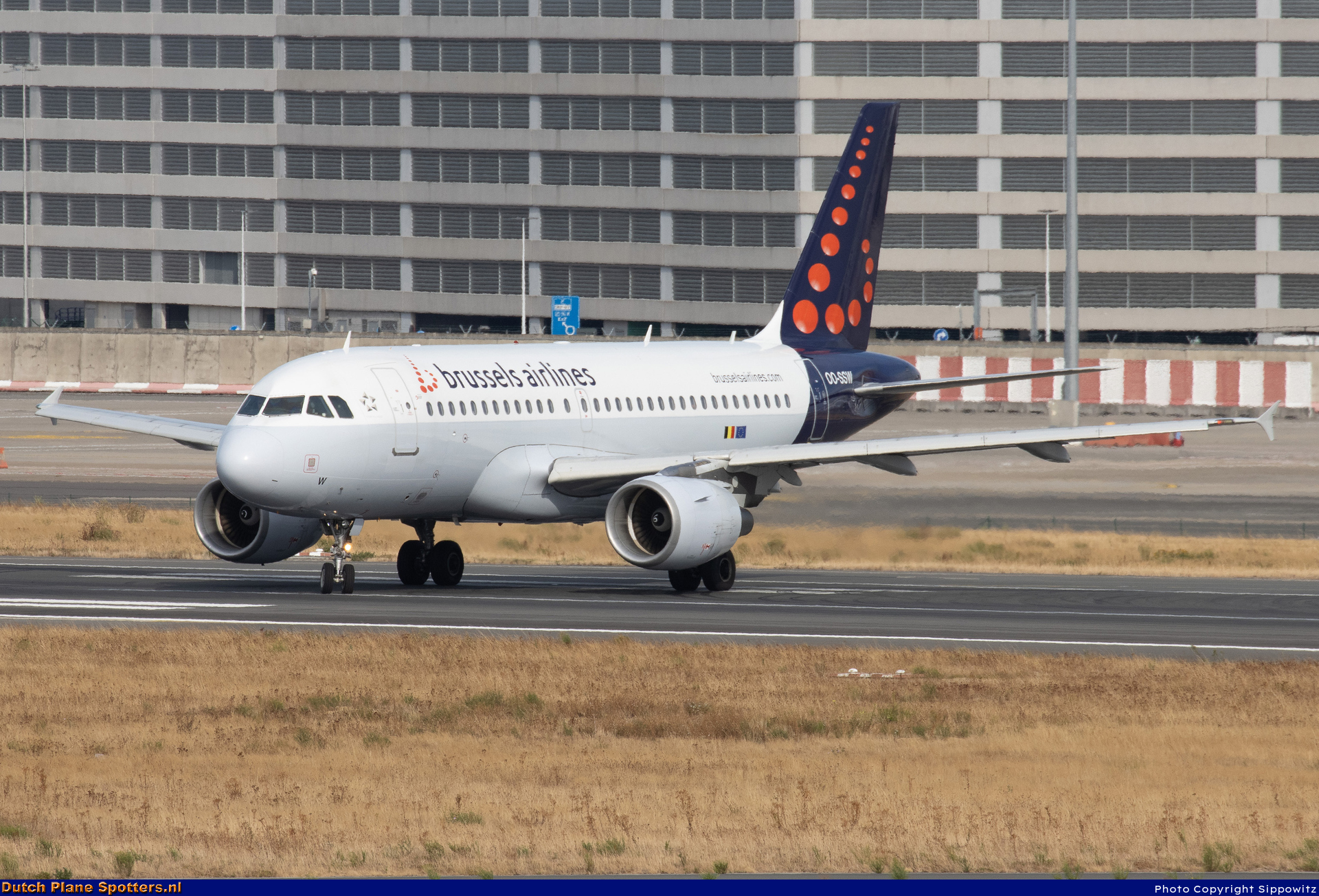 OO-SSW Airbus A319 Brussels Airlines by Sippowitz