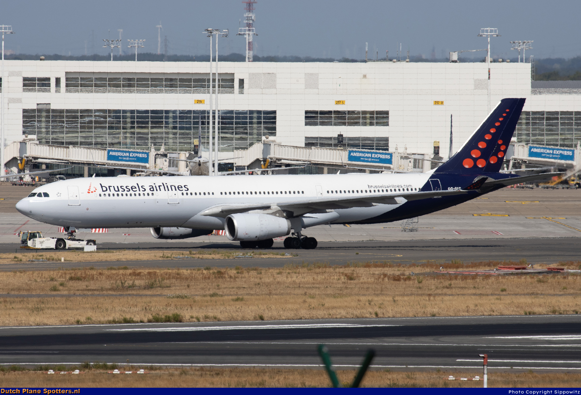 OO-SFC Airbus A330-300 Brussels Airlines by Sippowitz