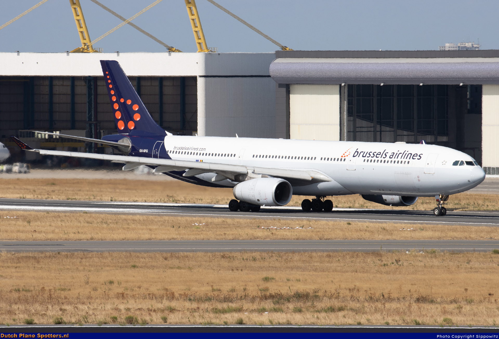 OO-SFG Airbus A330-300 Brussels Airlines by Sippowitz