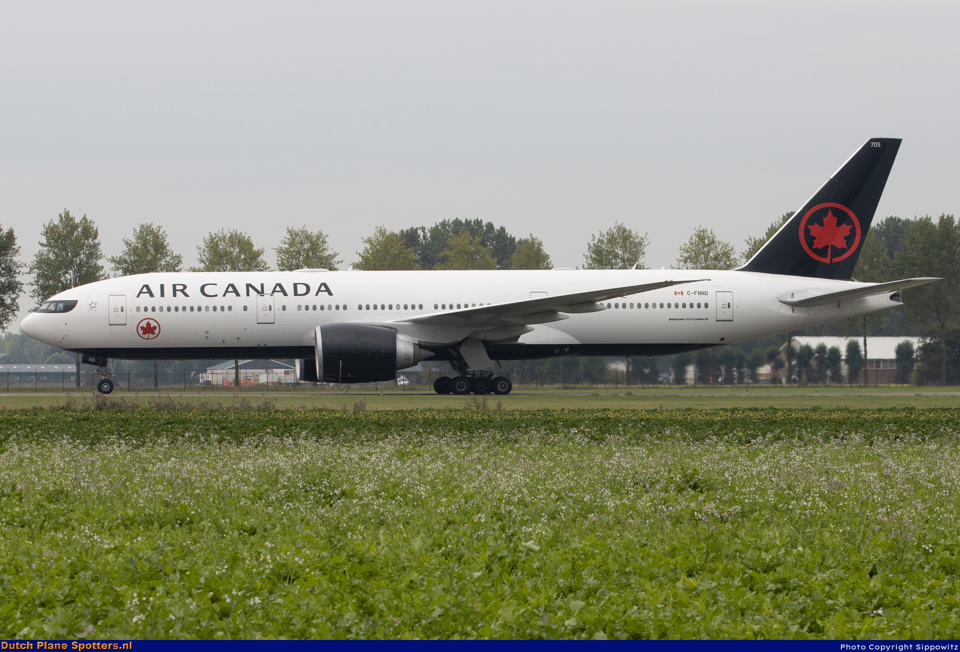C-FNND Boeing 777-200 Air Canada by Sippowitz