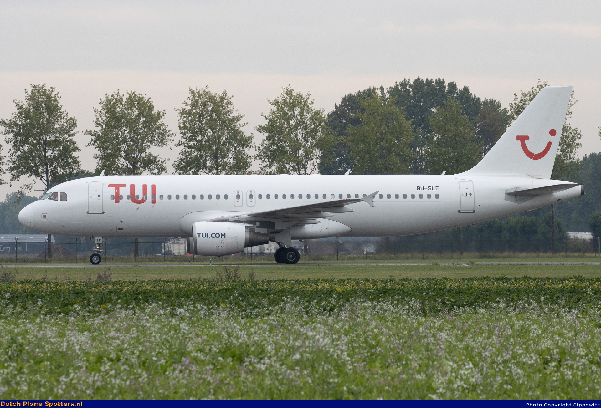 9H-SLE Airbus A320 SmartLynx Malta (TUI Airlines Belgium) by Sippowitz