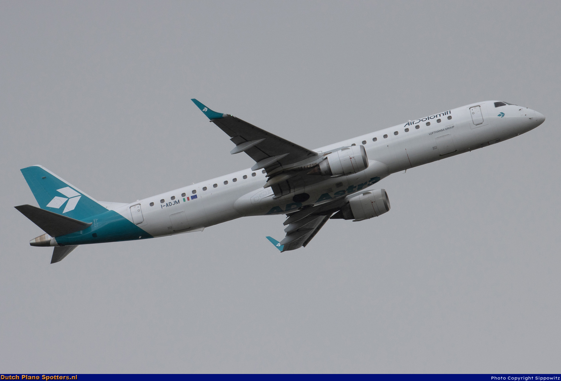 I-ADJM Embraer 195 Air Dolomiti by Sippowitz