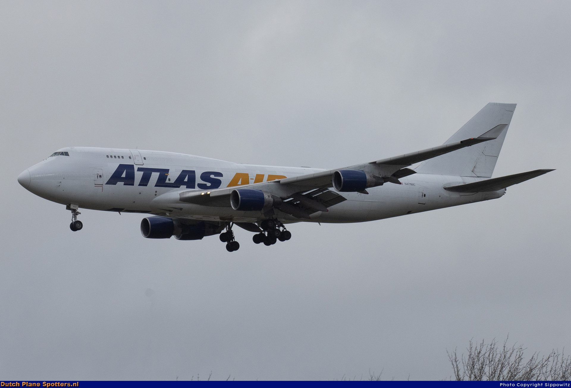 N471MC Boeing 747-400 Atlas Air by Sippowitz