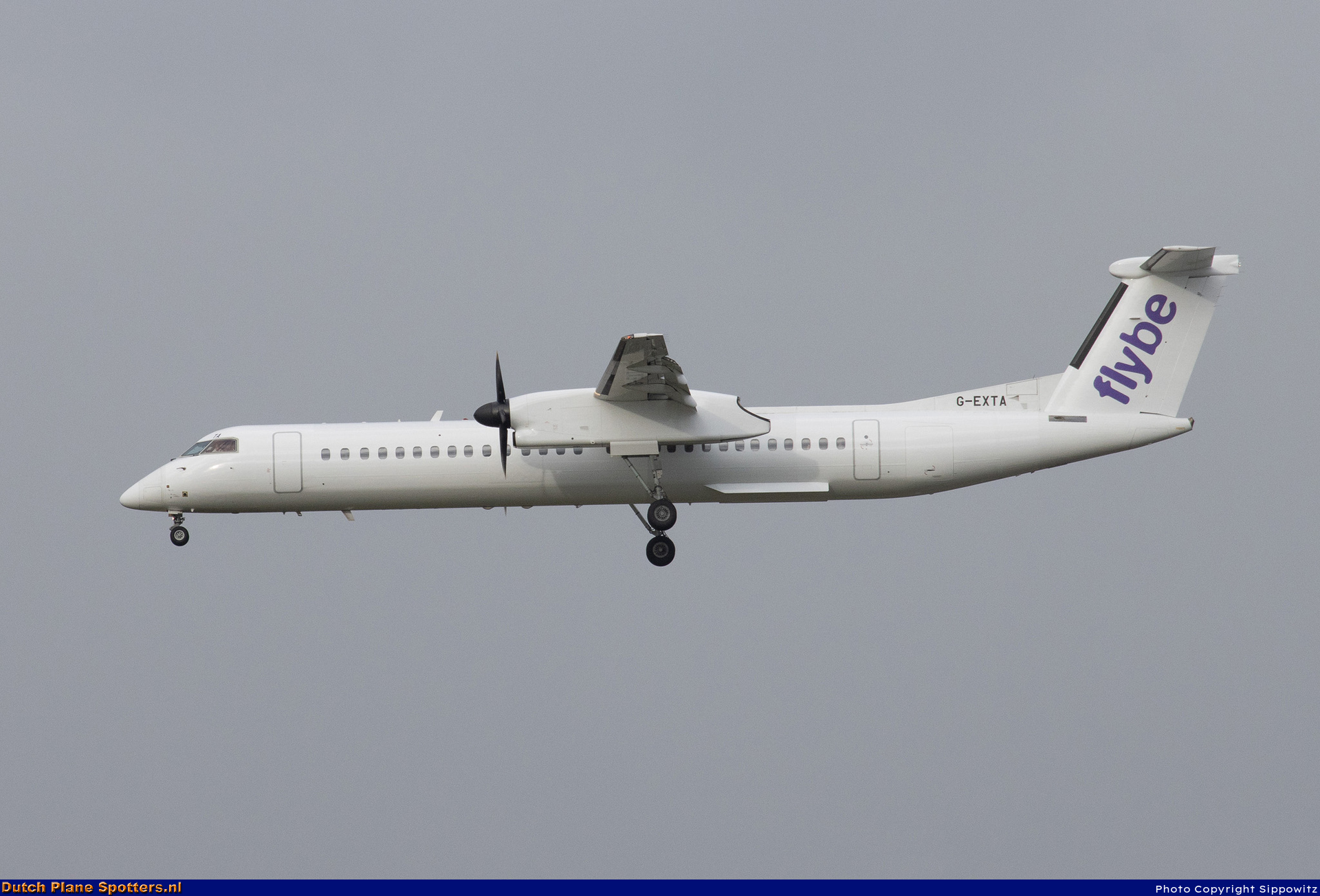 G-EXTA Bombardier Dash 8-Q400 Flybe by Sippowitz