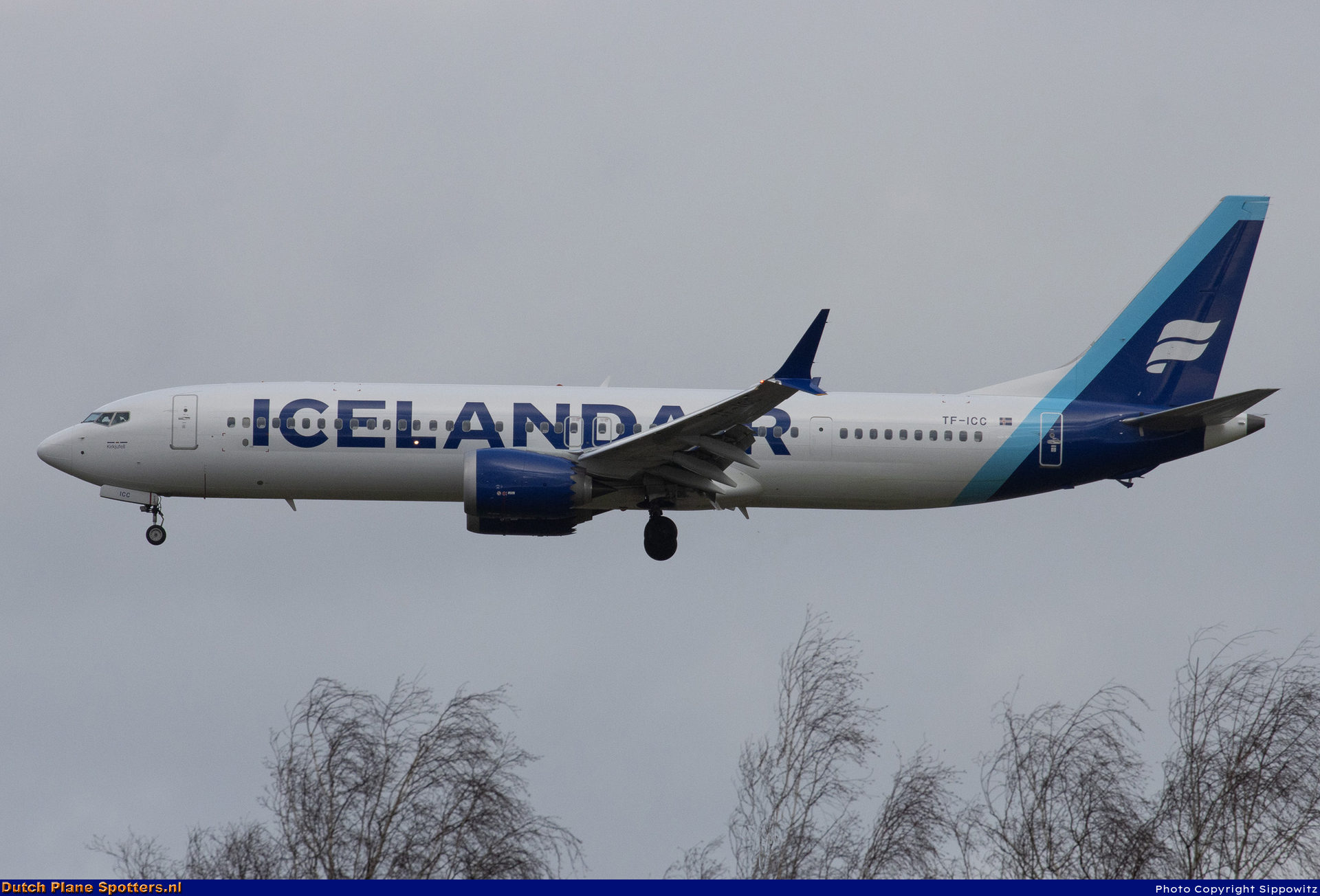 TF-ICC Boeing 737 MAX 9 Icelandair by Sippowitz