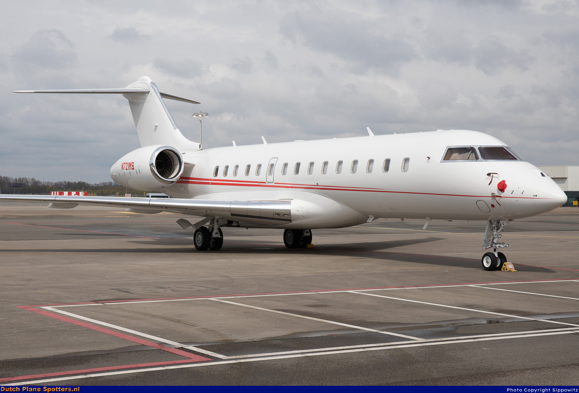N721MS Bombardier BD-700 Global Express 6000 Private by Sippowitz