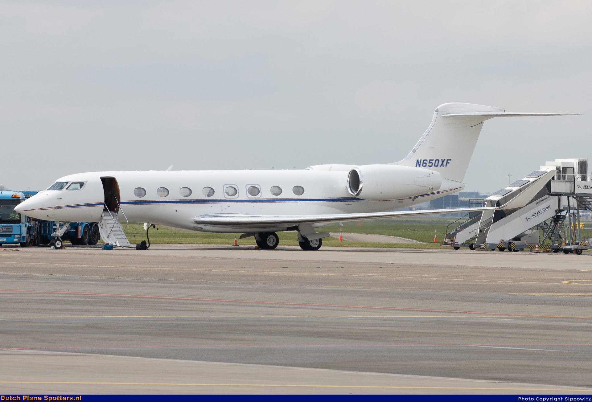 N650XF Gulfstream G650 Private by Sippowitz