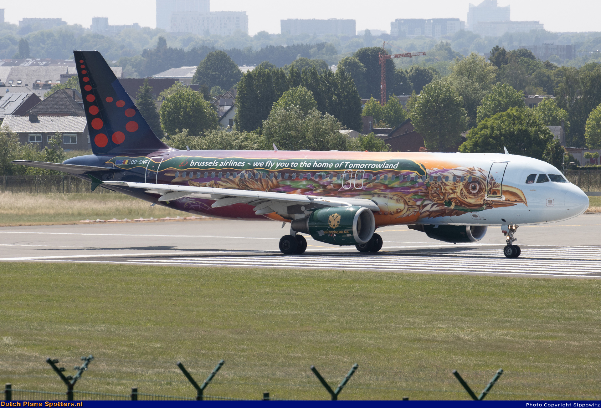 OO-SNF Airbus A320 Brussels Airlines by Sippowitz