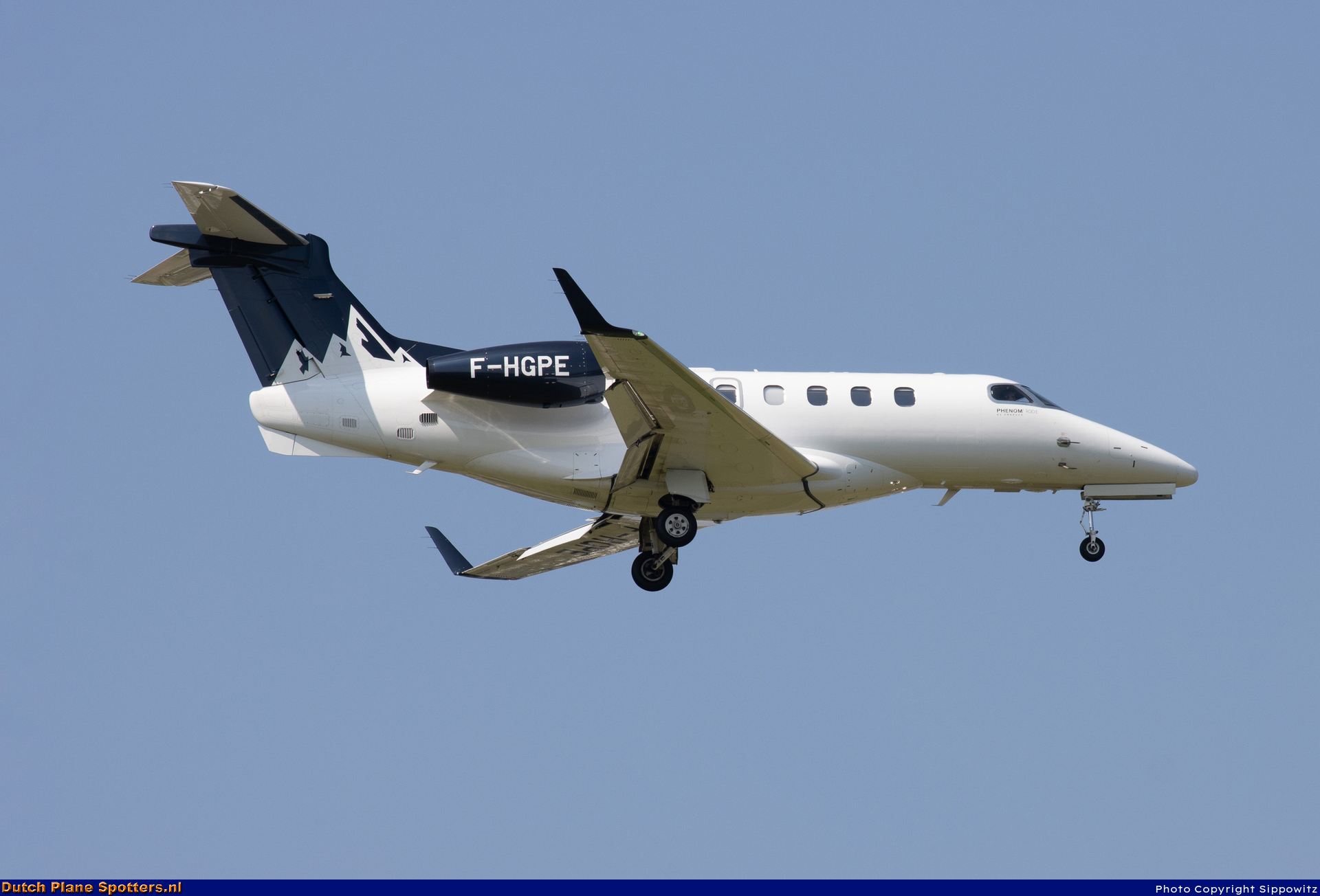 F-HGPE Embraer 505 Phenom 300 Pan Européenne Air Service by Sippowitz