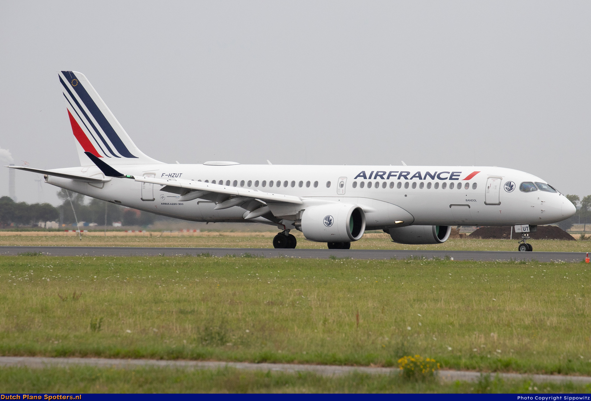 F-HZUT Airbus A220-300 Air France by Sippowitz