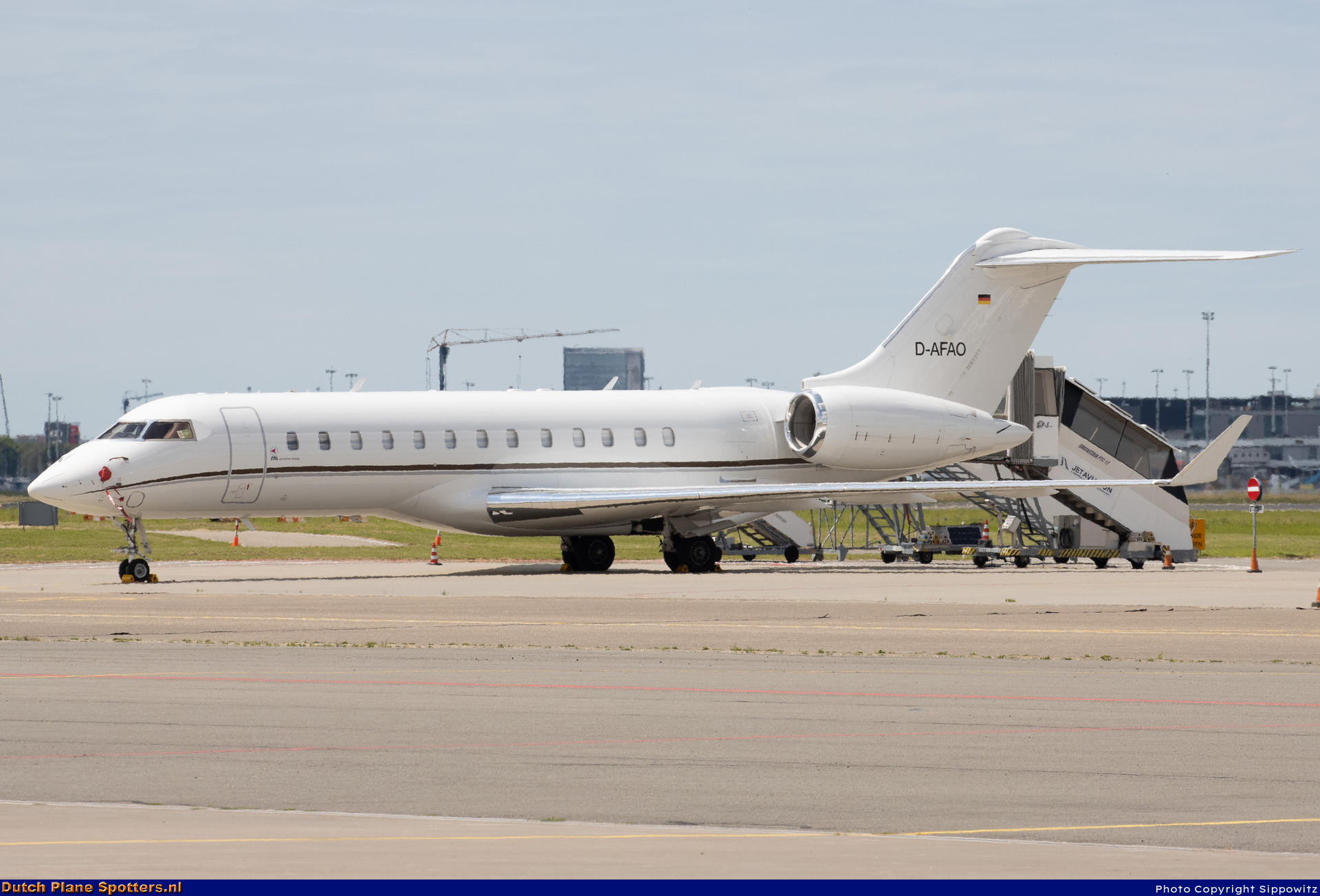 D-AFAO Bombardier BD-700 Global Express FAI Rent-a-jet by Sippowitz