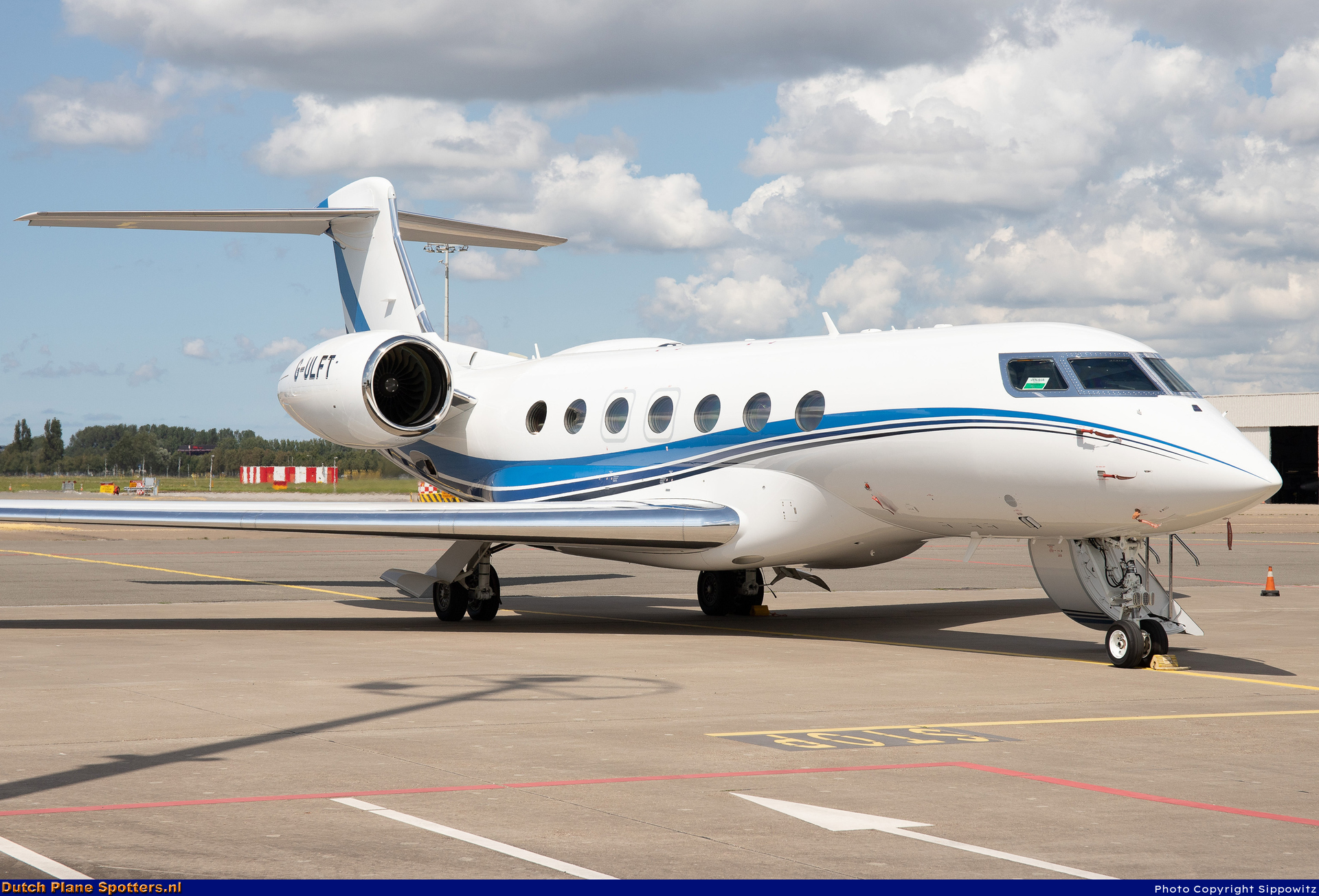 G-ULFT Gulfstream G600 Private by Sippowitz