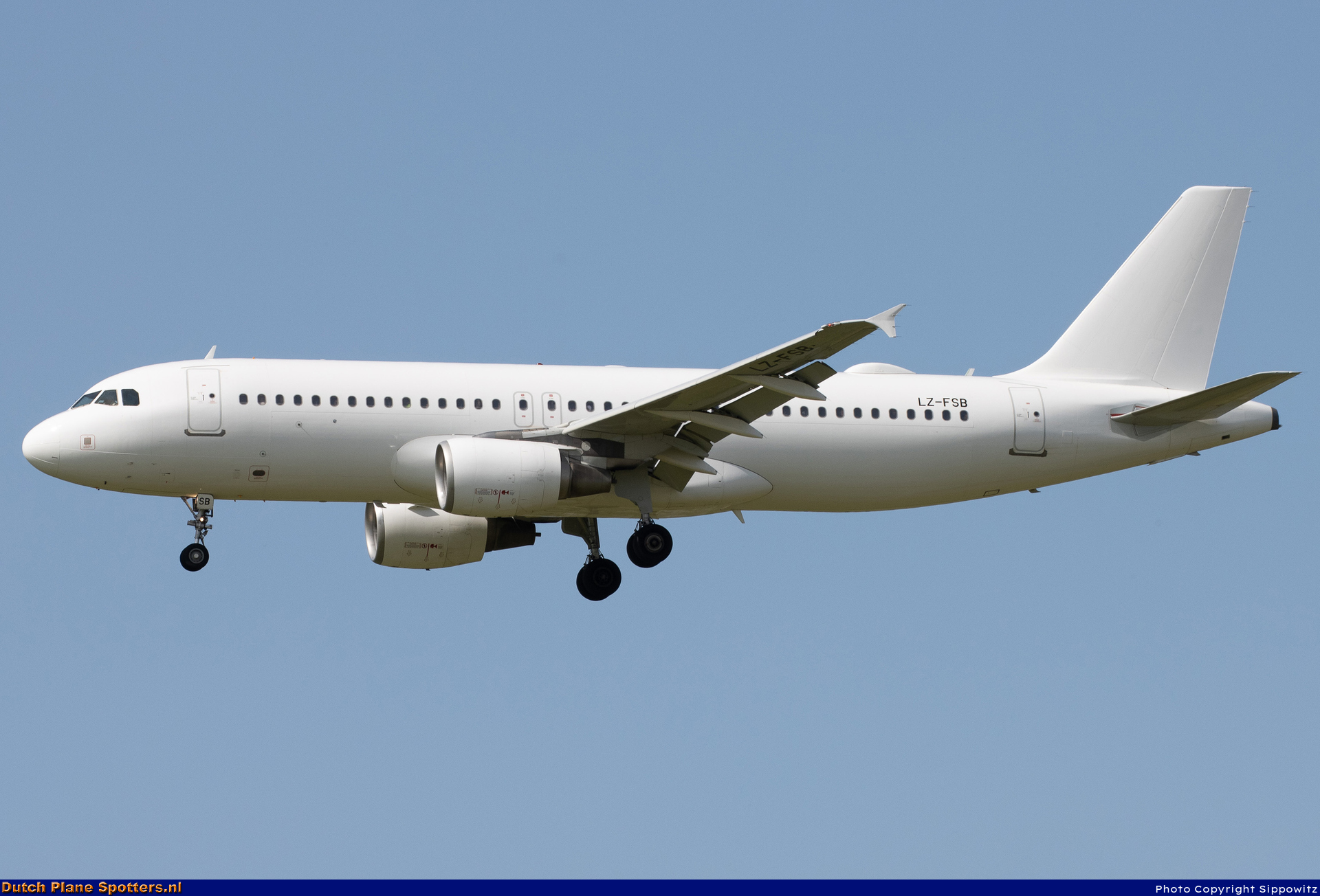 LZ-FSB Airbus A320 Fly2Sky by Sippowitz