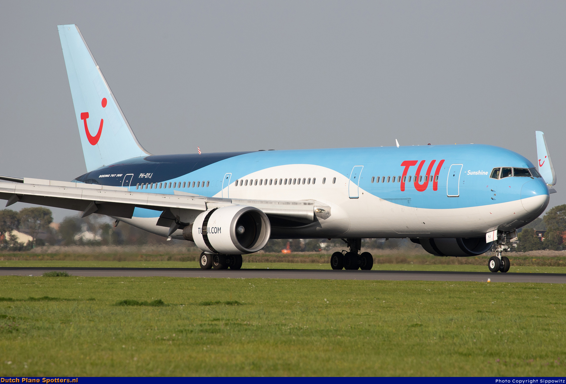 PH-OYJ Boeing 767-300 TUI Airlines Netherlands by Sippowitz