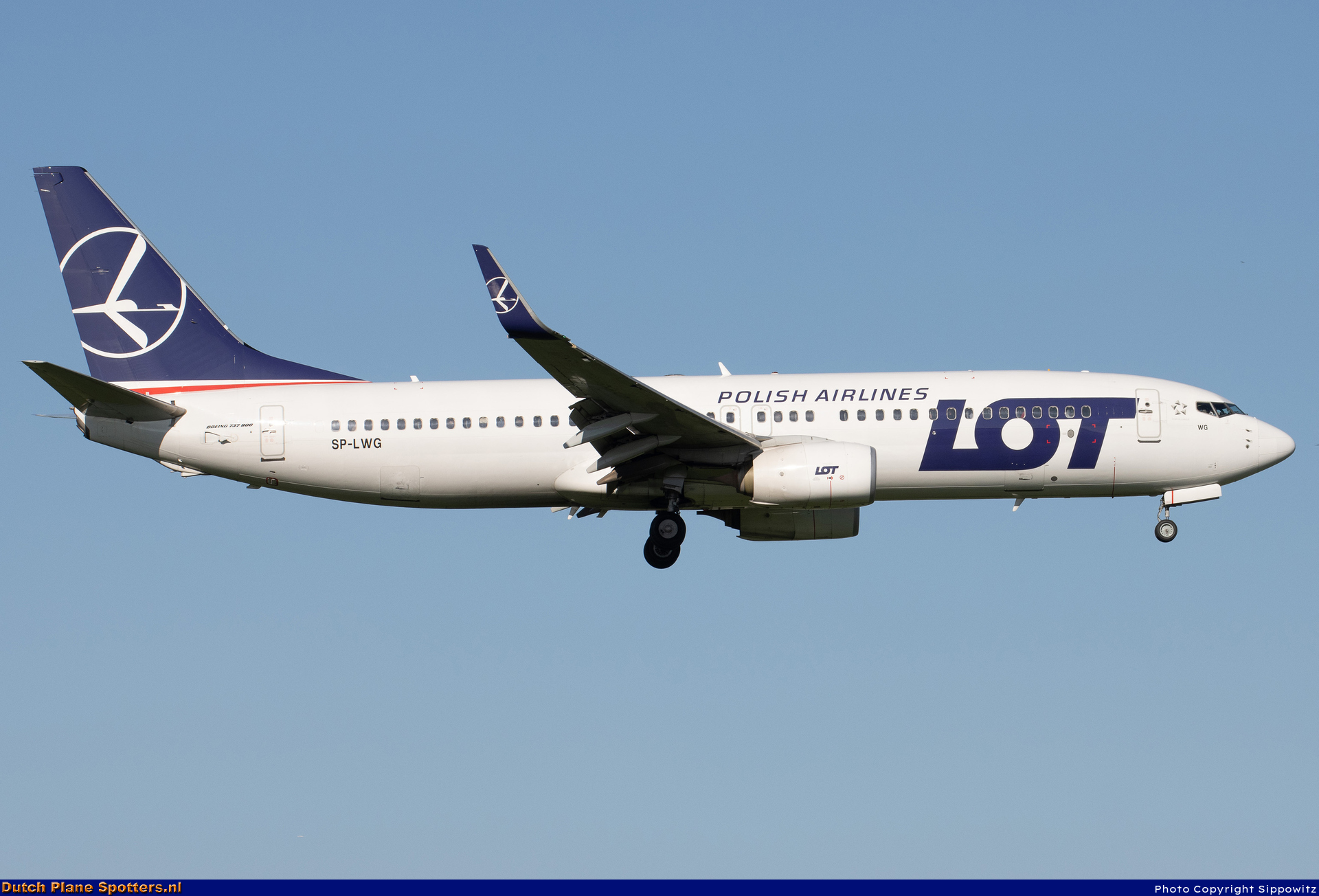 SP-LWG Boeing 737-800 LOT Polish Airlines by Sippowitz