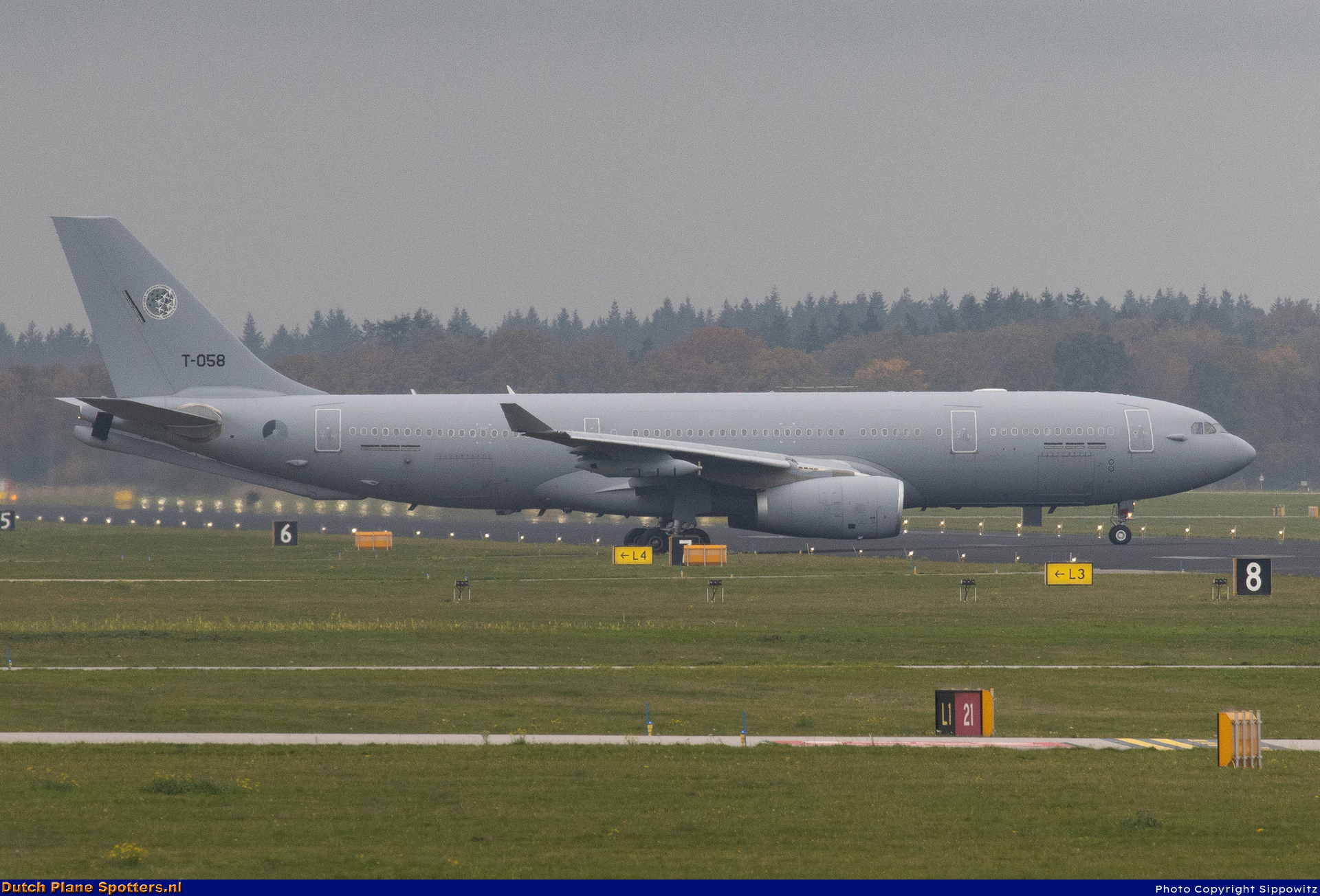 T-058 Airbus A330-200 (MRTT) MIL - Dutch Royal Air Force (MMF - Multinational Multi-Role Tanker Transport Fleet) by Sippowitz