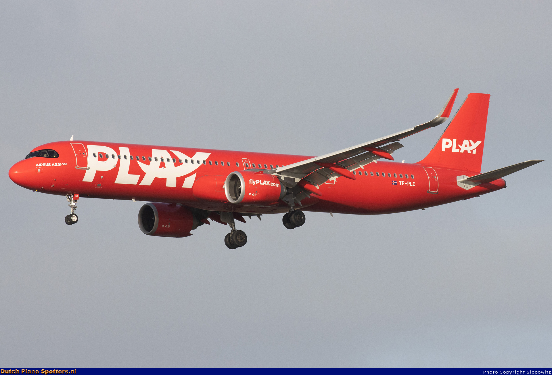 TF-PLC Airbus A321neo PLAY by Sippowitz