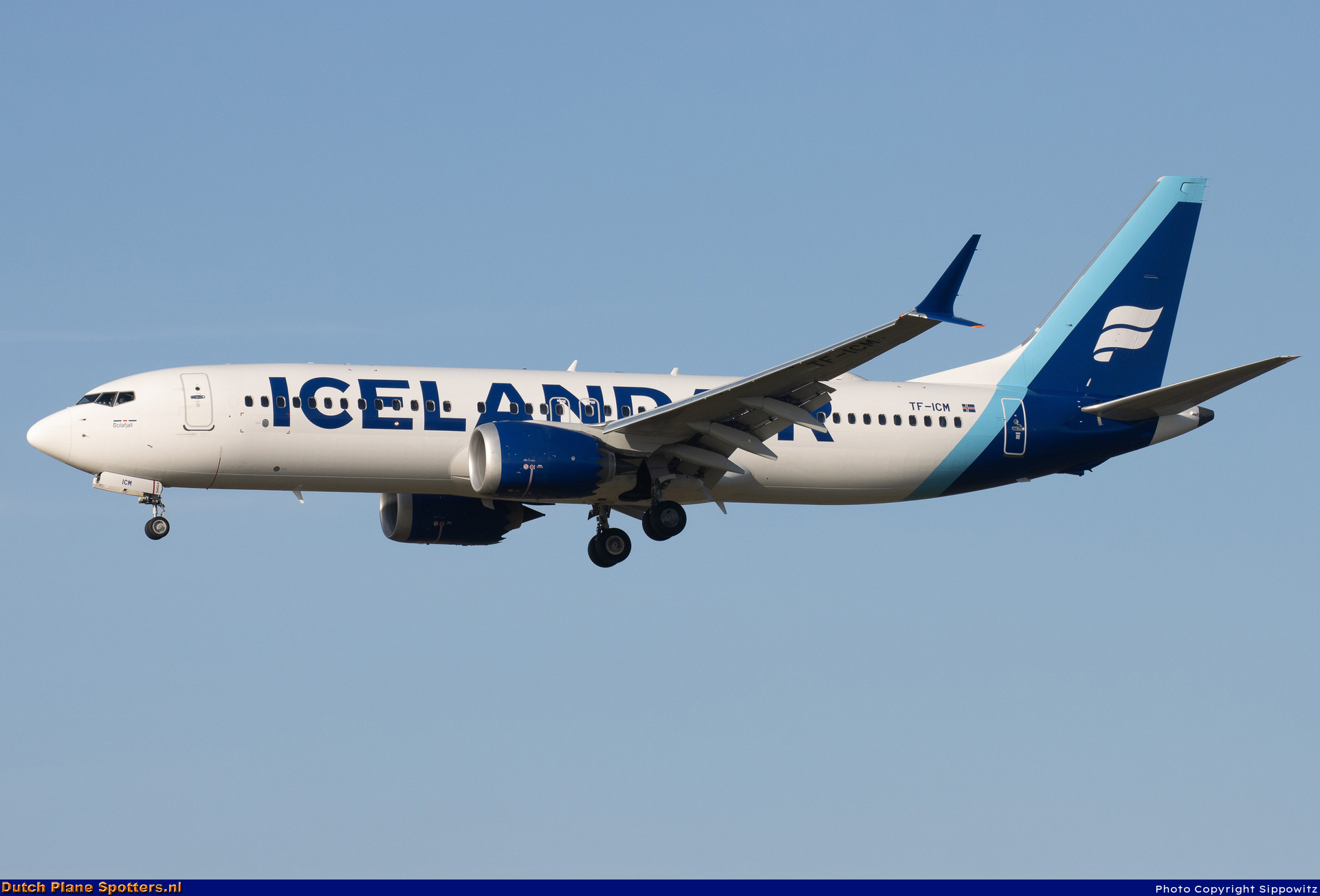 TF-ICM Boeing 737 MAX 8 Icelandair by Sippowitz