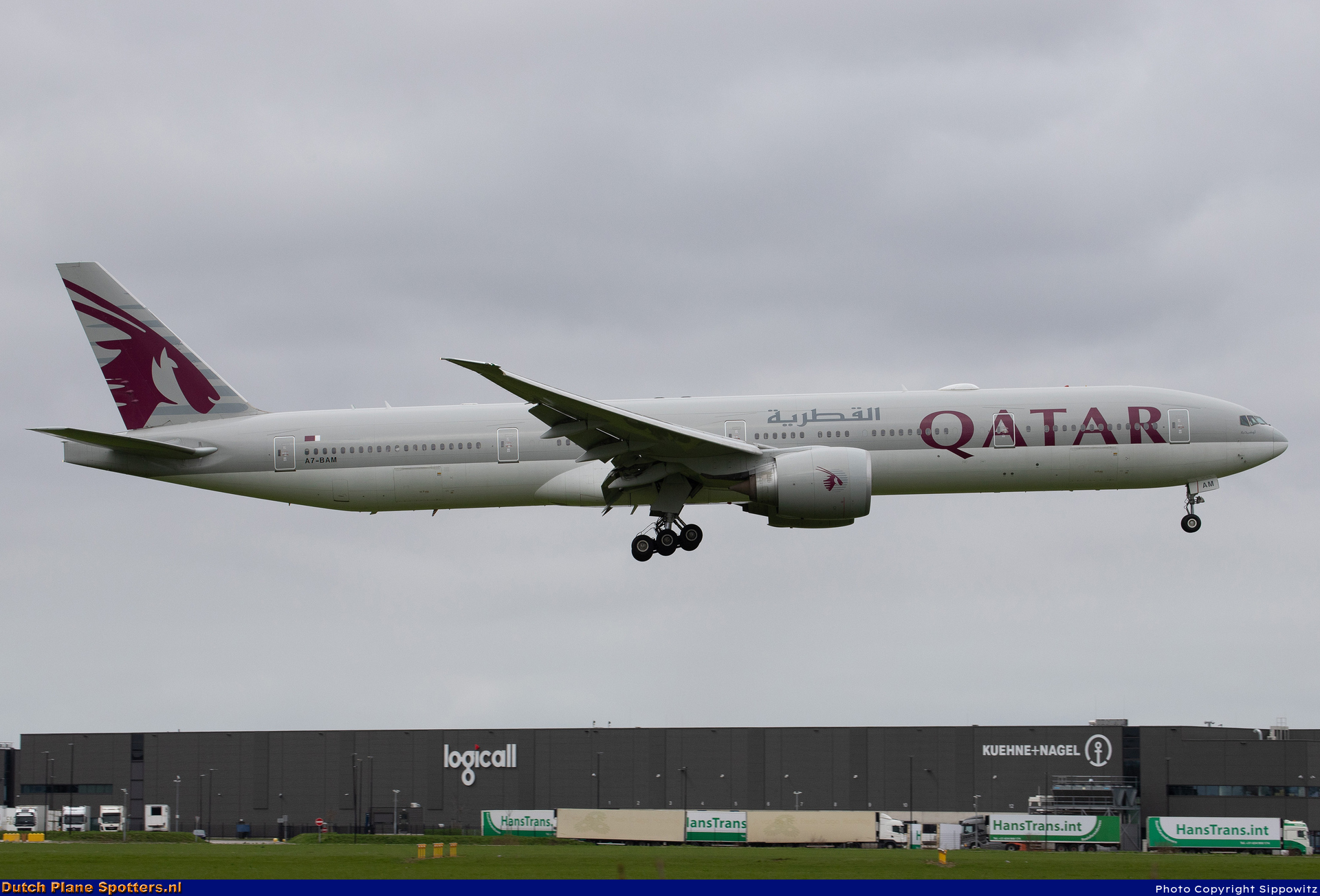 A7-BAM Boeing 777-300 Qatar Airways by Sippowitz