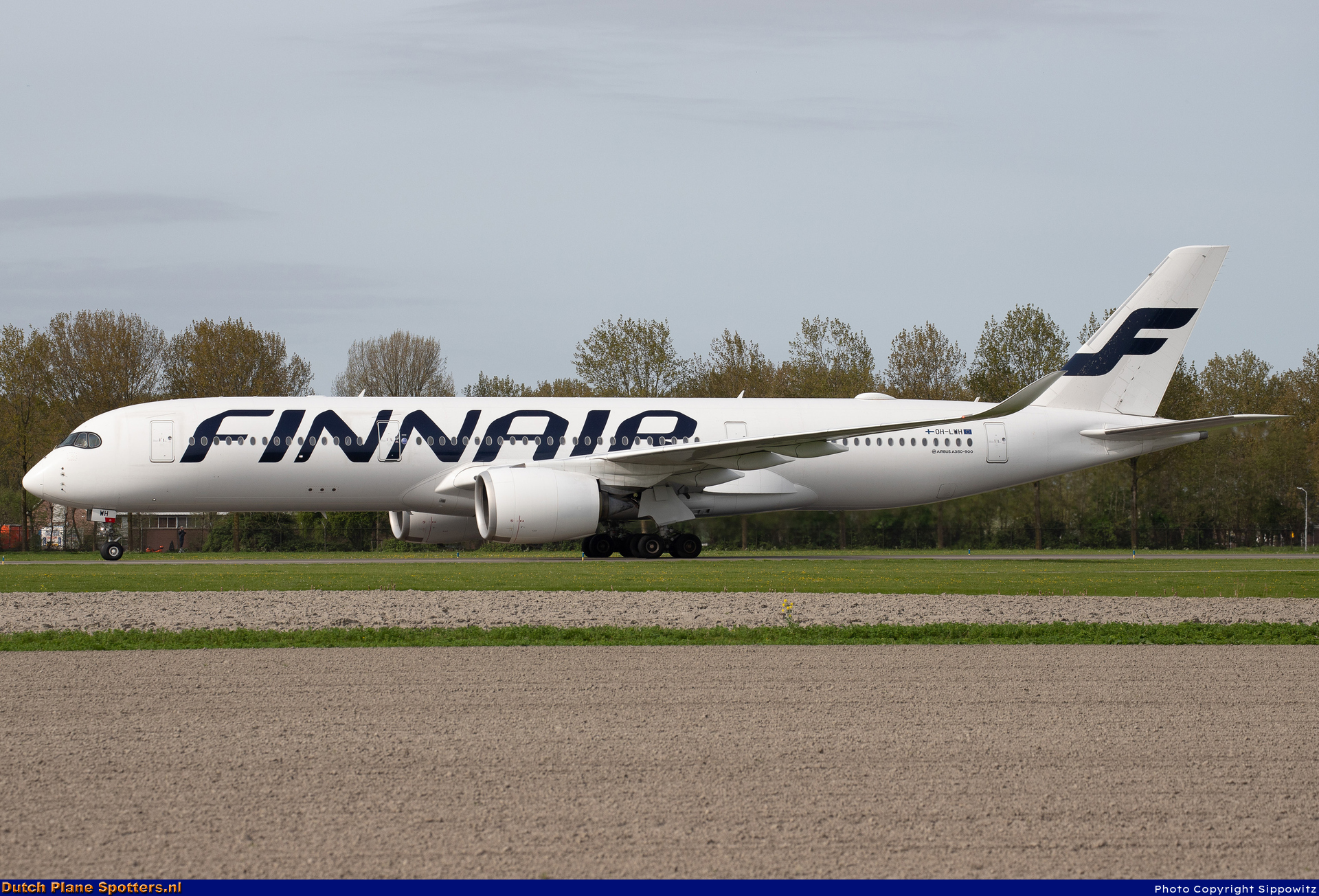 OH-LWH Airbus A350-900 Finnair by Sippowitz
