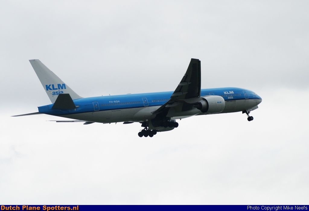 PH-BQA Boeing 777-200 KLM Royal Dutch Airlines by Mike Neefs