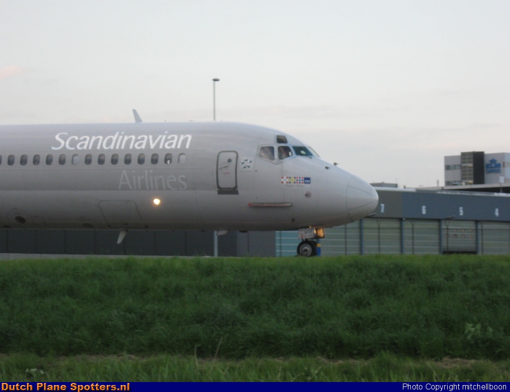 SE-DIP McDonnell Douglas MD-87 SAS Scandinavian Airlines by mitchellboon