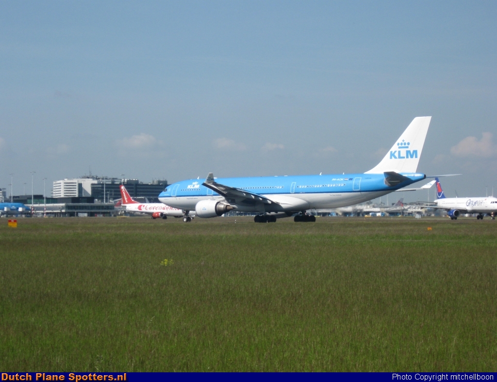 PH-AOH Airbus A330-200 KLM Royal Dutch Airlines by mitchellboon