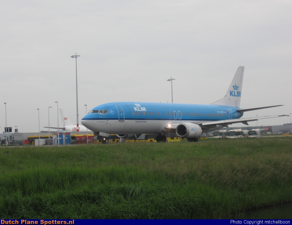 PH-BDT Boeing 737-400 KLM Royal Dutch Airlines by mitchellboon