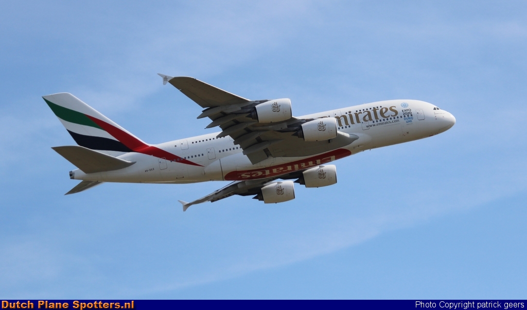 A6-EEZ Airbus A380-800 Emirates by patrick geers