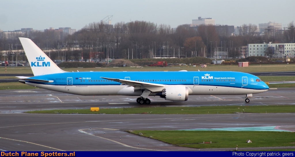 PH-BHA Boeing 787-9 Dreamliner KLM Royal Dutch Airlines by patrick geers