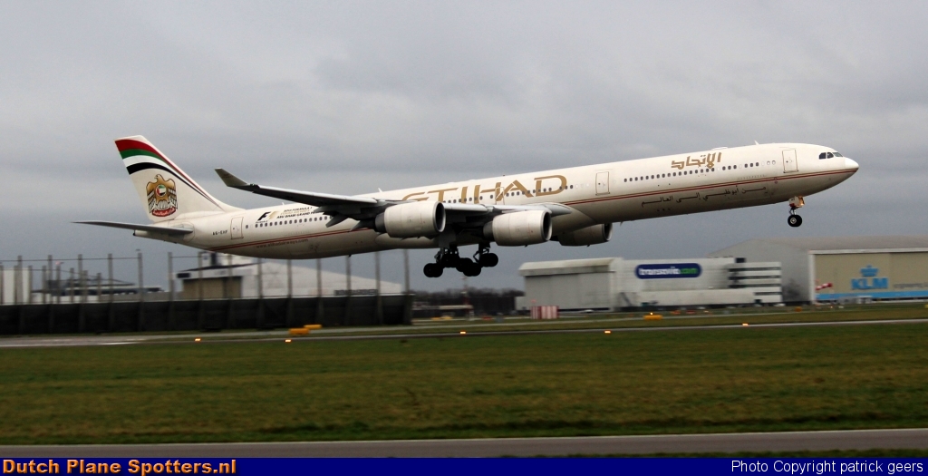 A6-EHF Airbus A340-600 Etihad by patrick geers