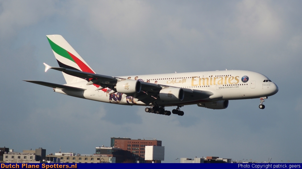A6-EOT Airbus A380-800 Emirates by patrick geers