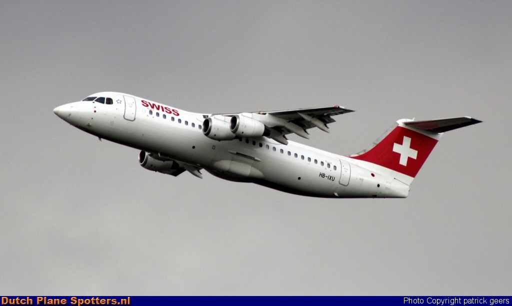 HB-IXU BAe 146 Swiss International Air Lines by patrick geers
