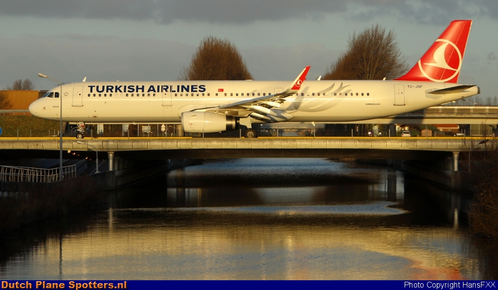 TC-JSF Airbus A321 Turkish Airlines by HansFXX