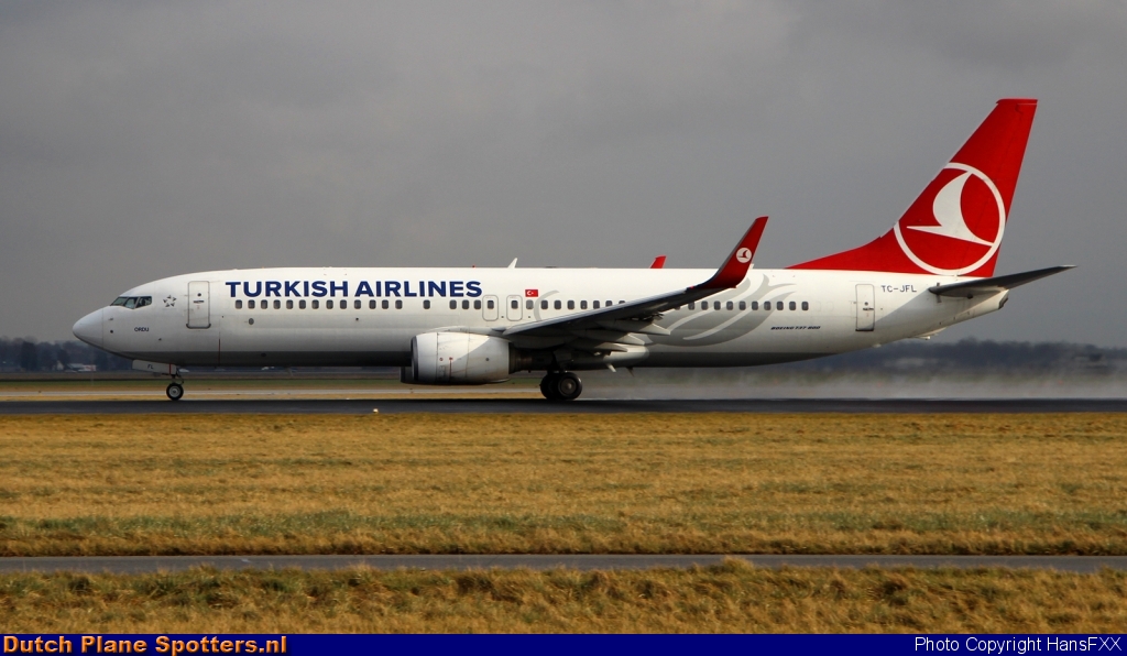 TC-JFL Boeing 737-800 Turkish Airlines by HansFXX