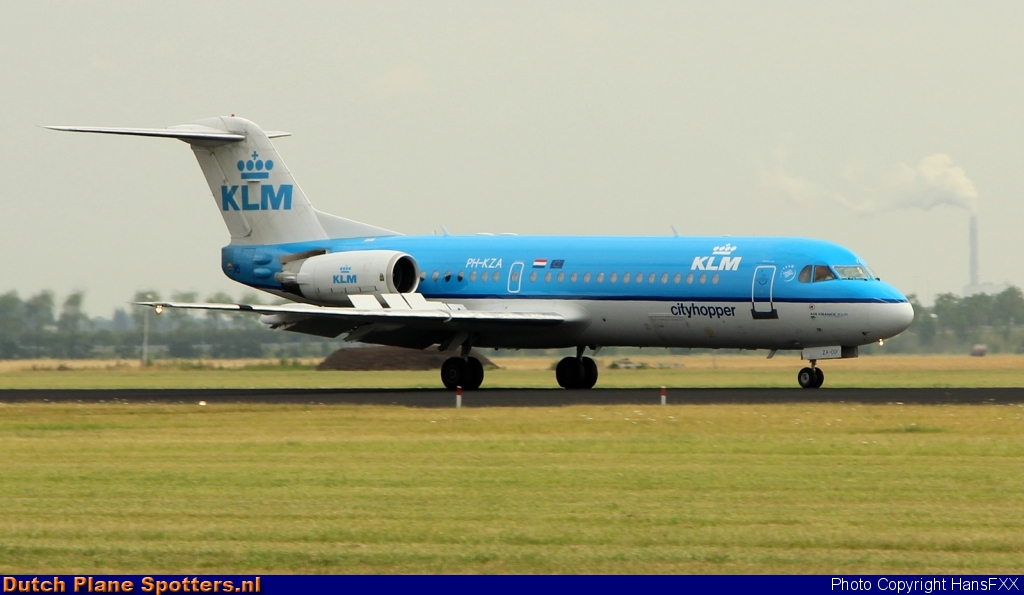 PH-KZA Fokker 70 KLM Cityhopper by HansFXX