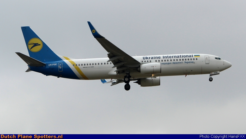 UR-PSE Boeing 737-800 Ukraine International Airlines by HansFXX