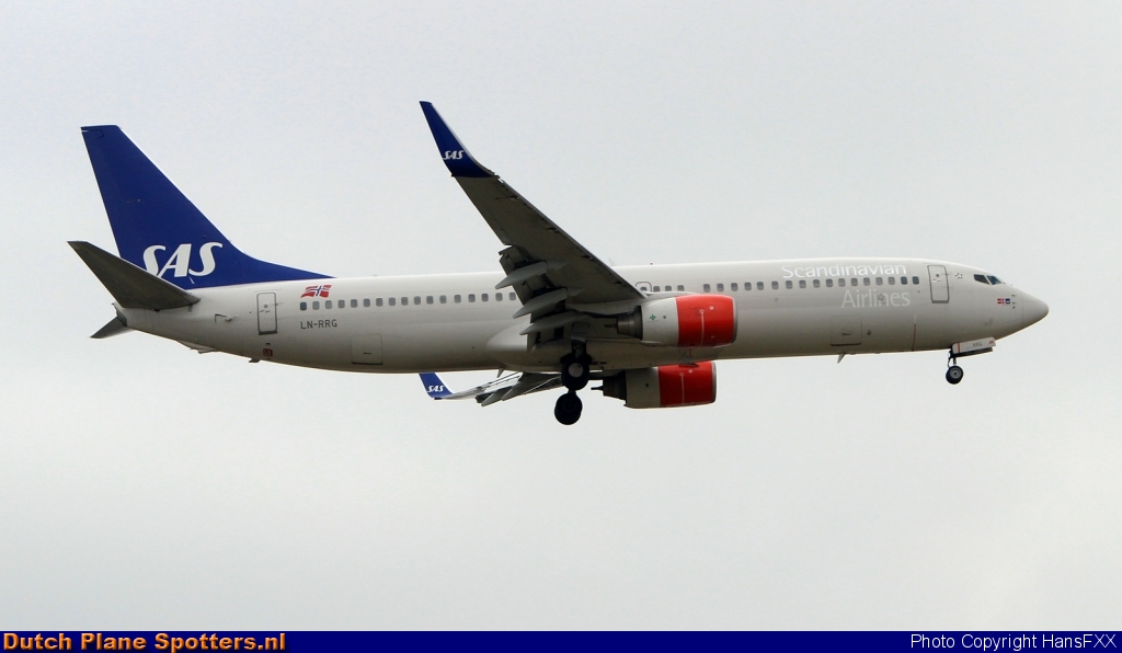 LN-RRG Boeing 737-800 SAS Scandinavian Airlines by HansFXX