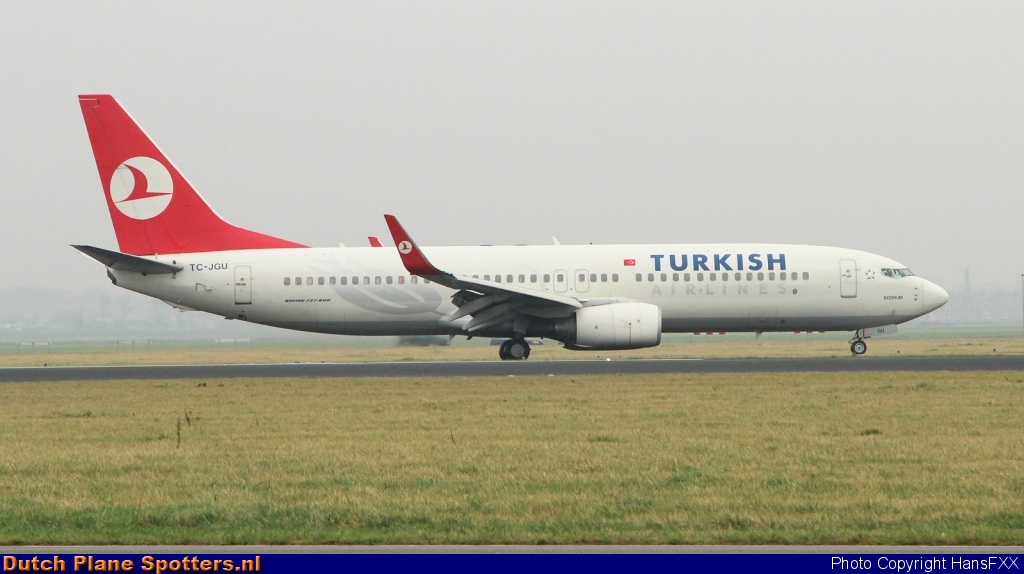TC-JGU Boeing 737-800 Turkish Airlines by HansFXX
