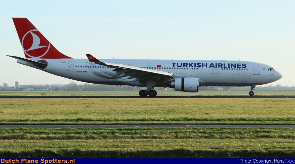 TC-JNA Airbus A330-200 Turkish Airlines by HansFXX